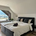Schwinbachblick Mit 2 Balkonen 아파트